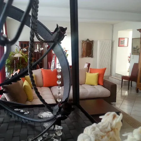 Château Mesny * Vic-sur-Seille