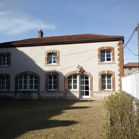 Chateau Mesny Panzió *