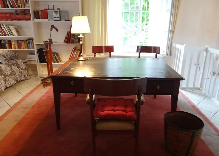 Chateau Mesny Vic-sur-Seille