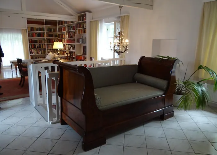 Chateau Mesny Vic-sur-Seille